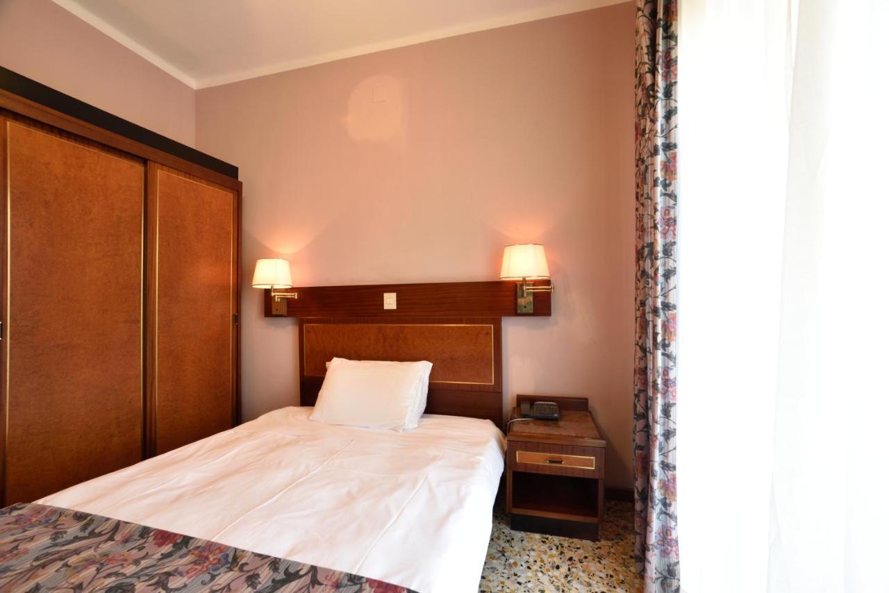 Hotel Bergamo Mare Mhotelsgroup サン・バルトロメーオ・アル・マーレ エクステリア 写真